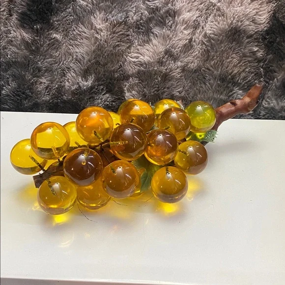 Vintage Amber/Yellow Glass Grape Cluster Decorative Accent - Picture 1 of 16
